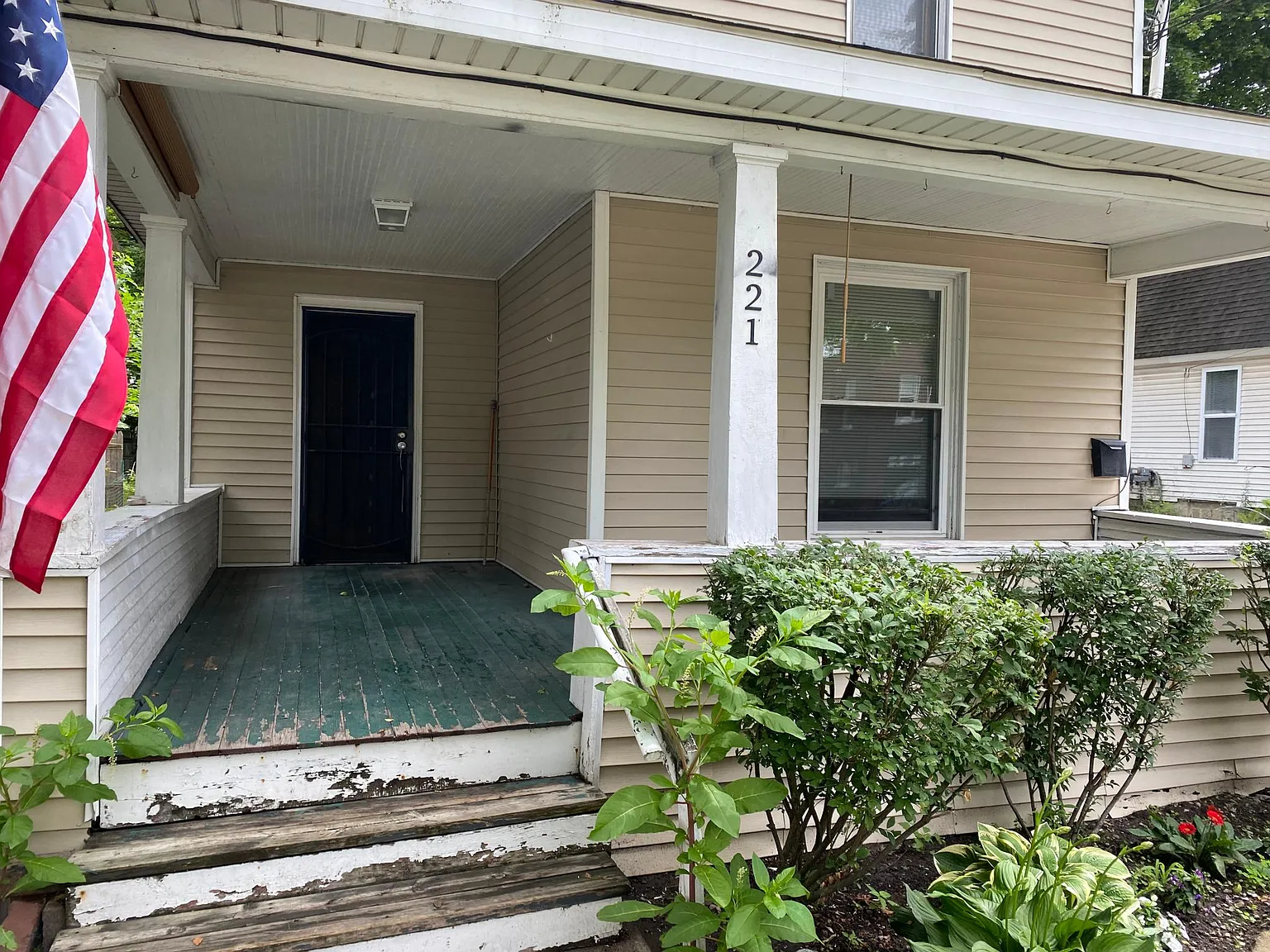 221 S Bingham St — Photo 2