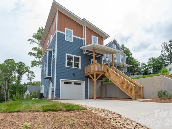 6 Berry Crest Ln, Arden, NC 28704