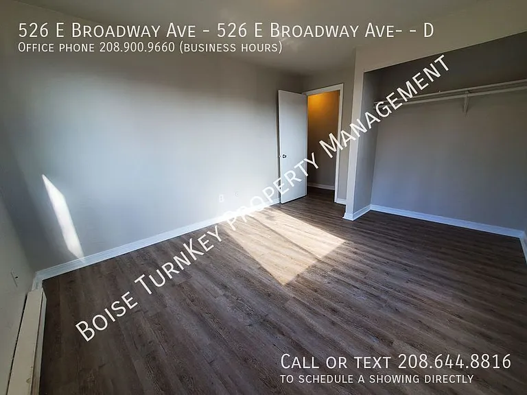 526 Broadway Ave #D — Photo 14