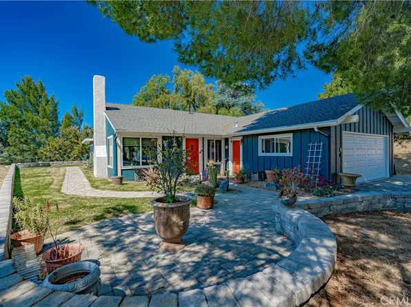 27343 Garza Dr, Santa Clarita, CA 91350