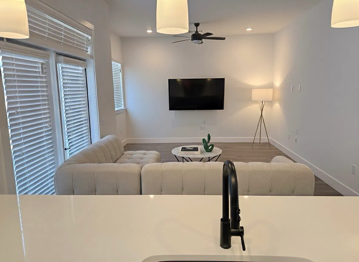 5517 Denton Dr — Photo 3
