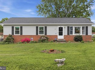 106 Lakeview Ct, Stephens City, VA 22655