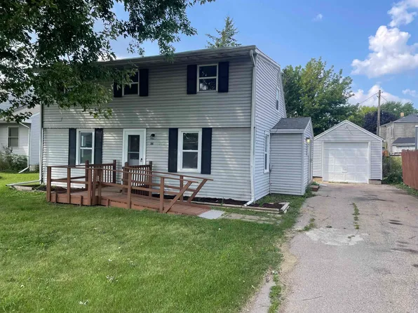 970 Ann St, Menasha, WI 54952