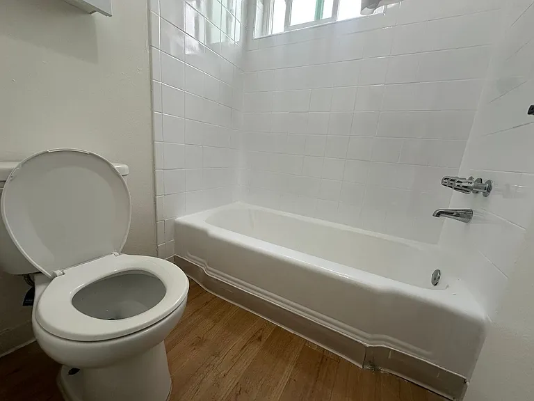 2666 Ellendale Pl — Photo 13