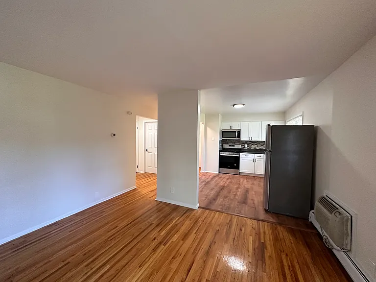 251 N Middletown Rd #3 — Photo 3
