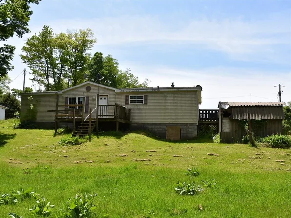 31410 1st St, Cambridge Springs, PA 16403