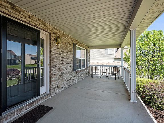 5th image of 6293 Zoellners Pl