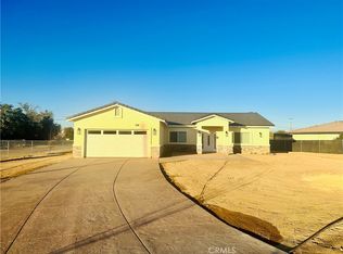 21180 Little Beaver Rd, Apple Valley, CA 92308