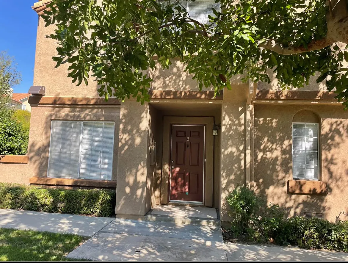 14726 Moon Crest Ln Unit B photo 1