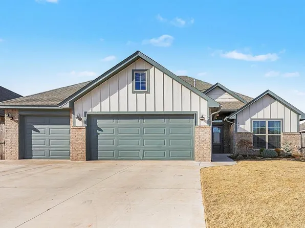 495 Grand Sycamore Dr, Washington, OK 73093