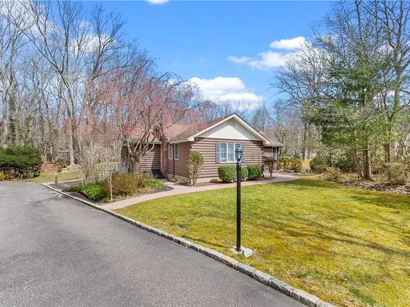 3 Hayward Avenue, Miller Place, NY 11764