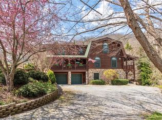 40 Yarrow Rd, Waynesville, NC 28785