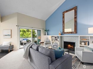 13743 15th Ave NE APT D6, Seattle, WA 98125