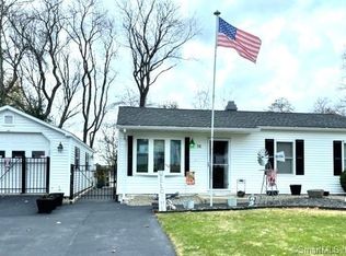 16 Beechwood Dr, Ansonia, CT 06401