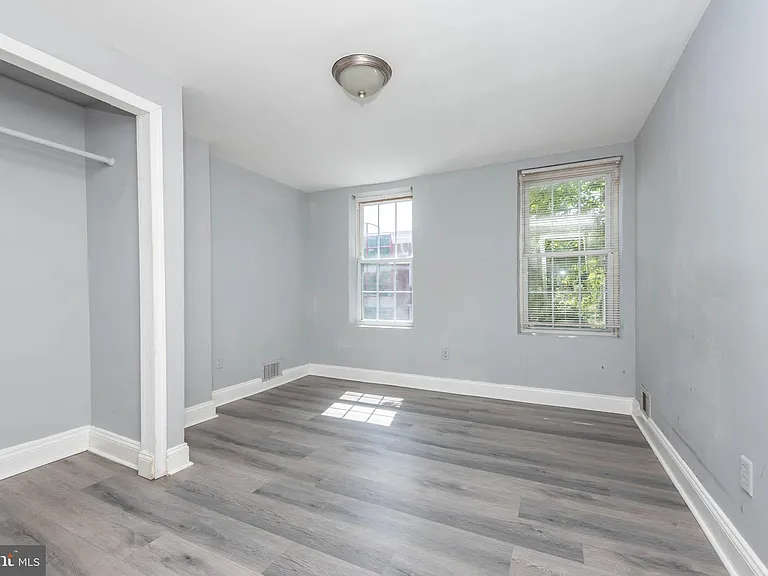 1124 Washington Blvd — Photo 10