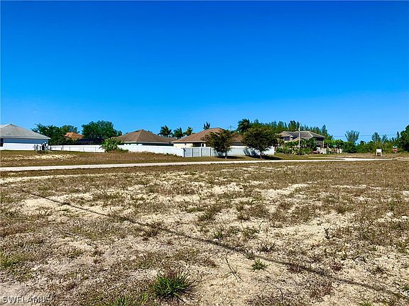 2nd image of 1905 NW 13th St