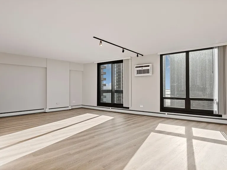 The Duplex Tower — Photo 149