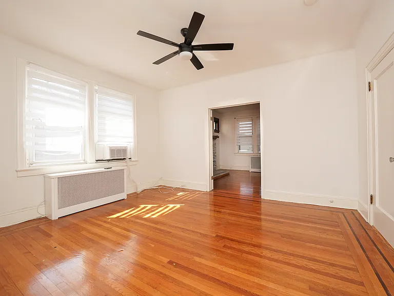 804 Fairview Ln — Photo 6