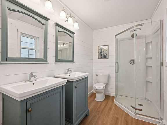 2nd image of 21555 Finley Cir