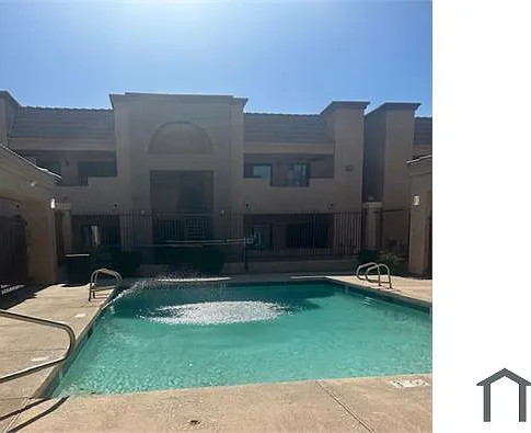 2902 E Fillmore St — Photo 31