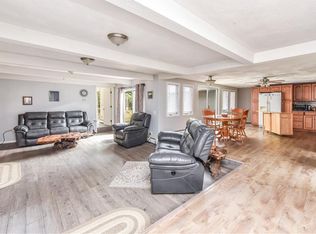 253 Station St, Coventry, RI 02816