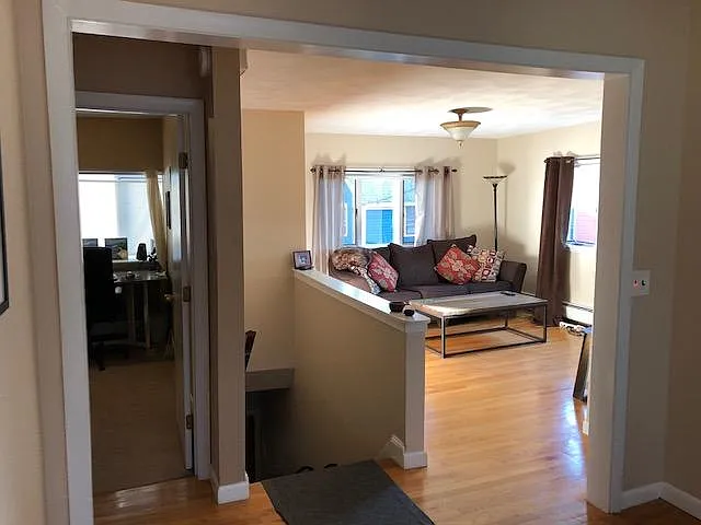 209 Charles St — Photo 2