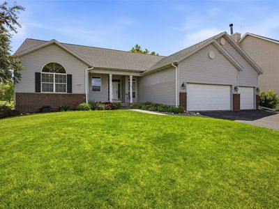 2045 Newcastle Rd, Marion, IA, 52302