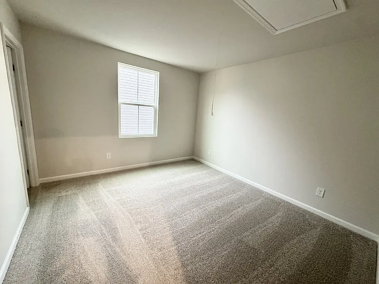 637 Coopers Mill Dr — Photo 13