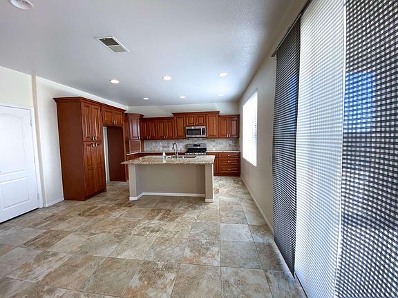 5th image of 430 Avenida Mantilla