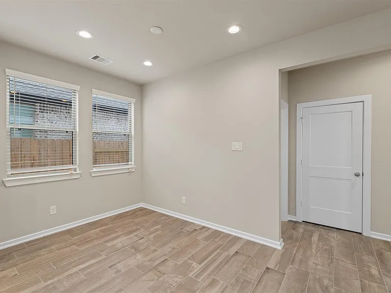 7026 Coneflower Creek Ct — Photo 11