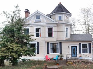 318 W 3rd St, Frankfort, KY 40601