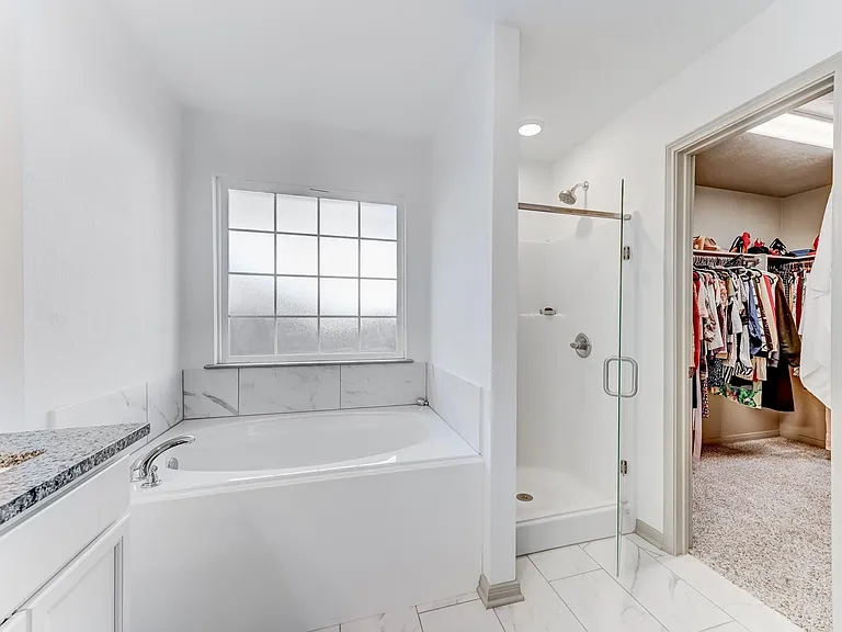 204 Shoreview Dr — Photo 32