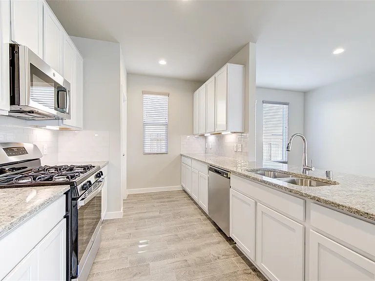2623 Finley Ln — Photo 18