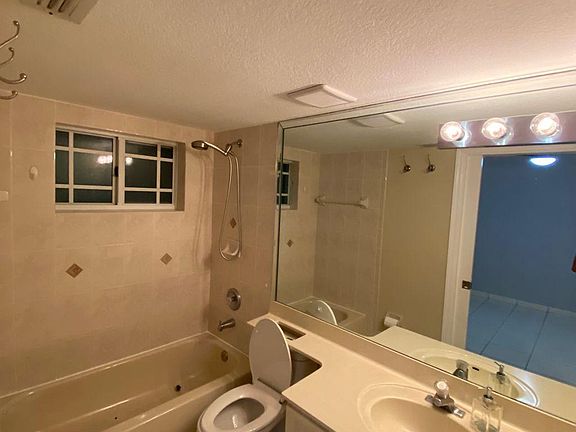 5th image of 17324 NW 74th Ave