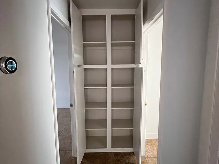 6247 Katella Ave — Photo 13