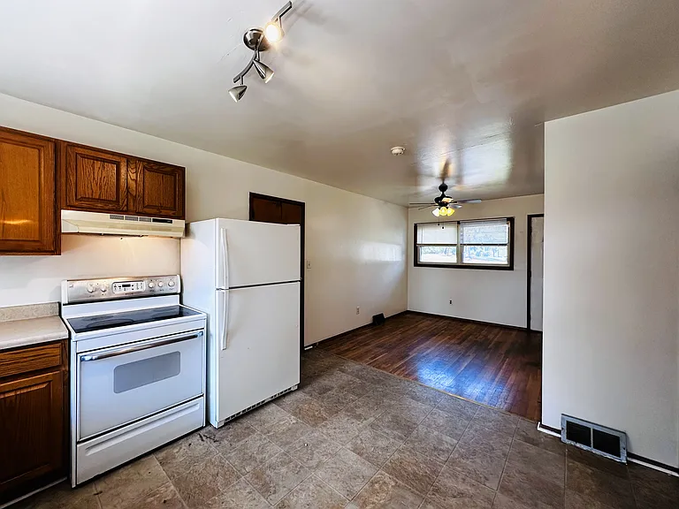 1331 Keesling Ave — Photo 10