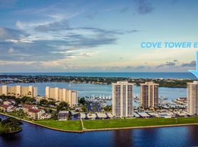 115 Lakeshore Dr, North Palm Beach, FL