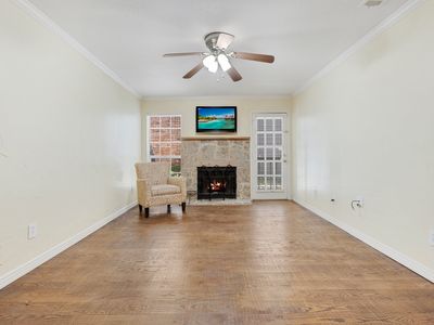 18333 Roehampton Dr APT 714, Dallas, TX, 75252