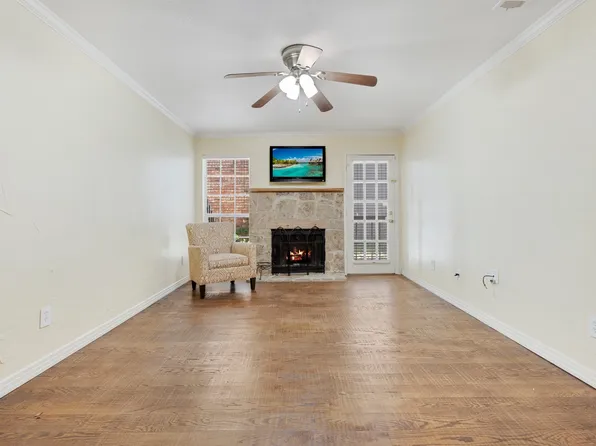 18333 Roehampton Dr APT 714, Dallas, TX 75252