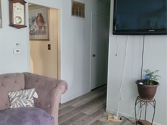 5th image of 4518 Live Oak Dr