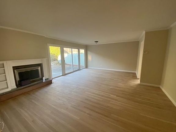 5th image of 748 Cottonwood Ave