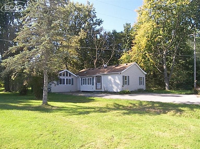 7035 Coldwater Rd, Flushing, MI 48433 Zillow
