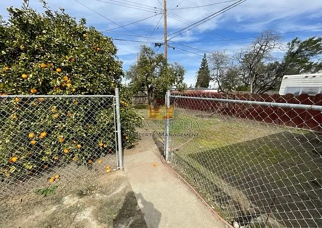 950 Windsor Dr — Photo 19