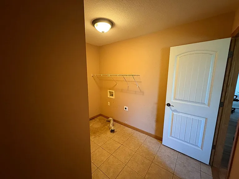 1413 Cobblestone Way — Photo 3