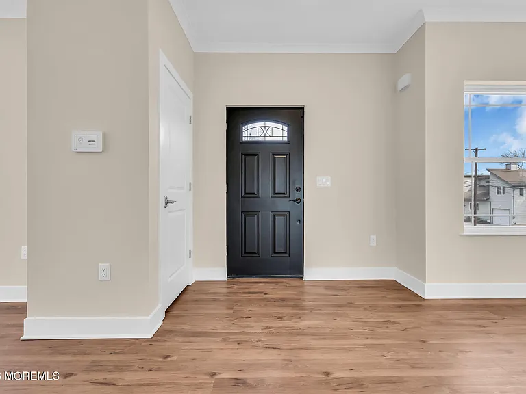 58 Cove Rd — Photo 10