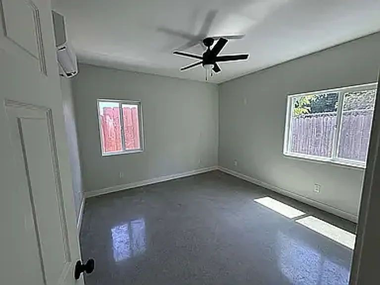 6496 Chadbourne Ave — Photo 9