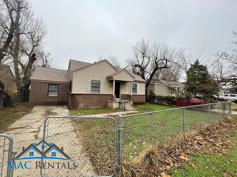 3604 S Meta Ave — Photo 1