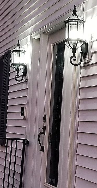 2nd image of 264 Peekskill Hollow Rd