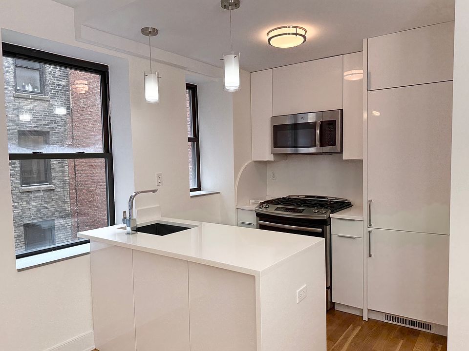 1st image of 308 W 30th St APT 5A