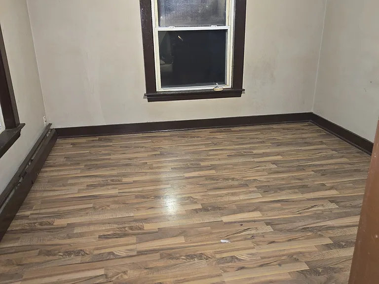 323 Cumberland St — Photo 2